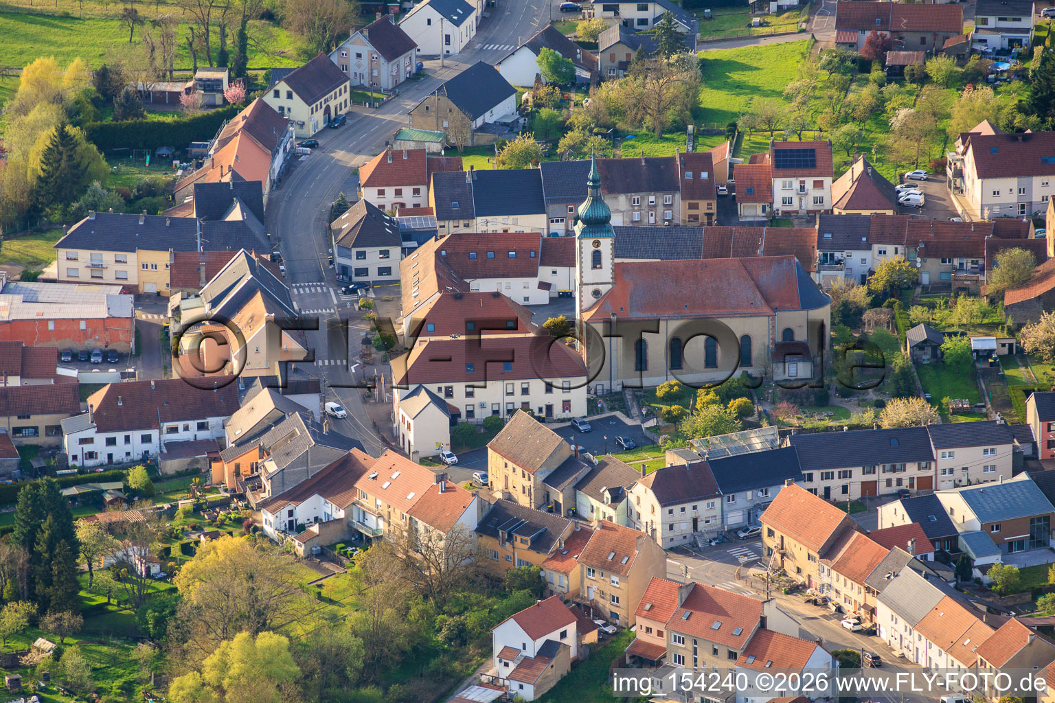 Kirche Saint-Wendelin am Jardin St Wendelin in Diebling im Bundesland Moselle, Frankreich