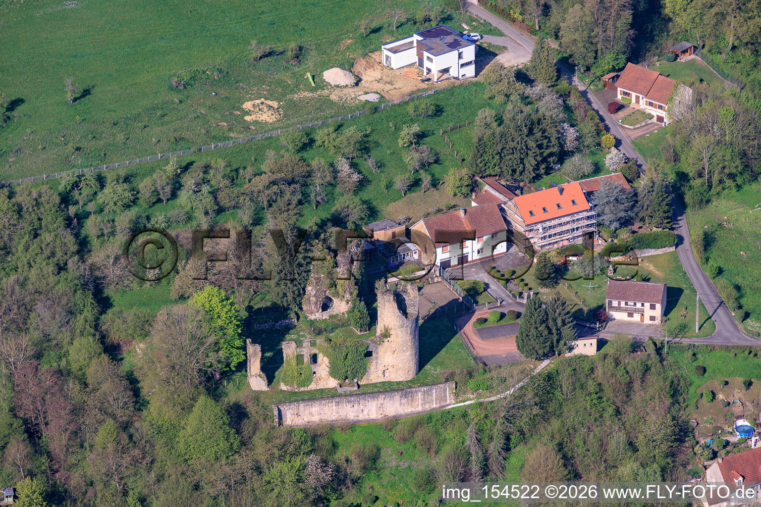 Château de Frauenberg über der Blies im Bundesland Moselle, Frankreich