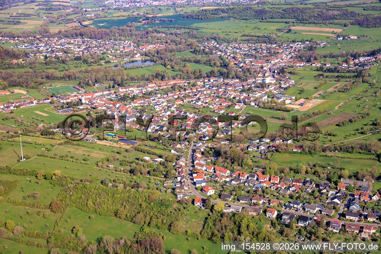 Bliesmengen-Bolchen von Süden in Mandelbachtal im Bundesland Saarland, Deutschland