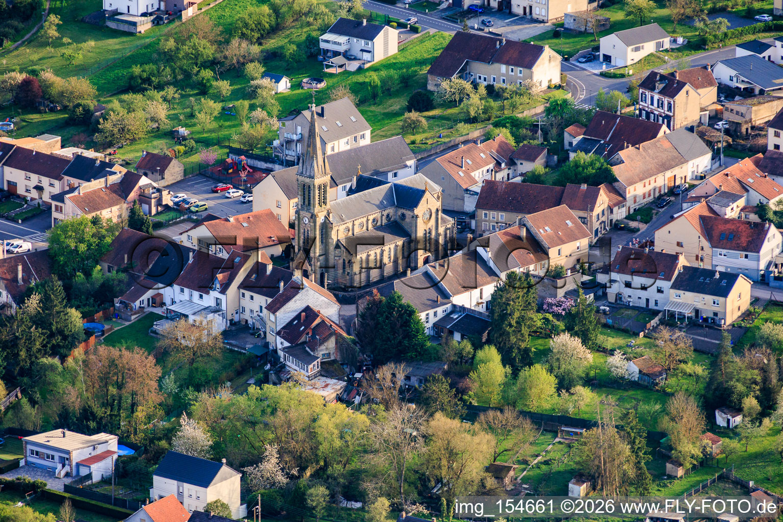 Kirche Saint-Denis in Farschviller im Bundesland Moselle, Frankreich