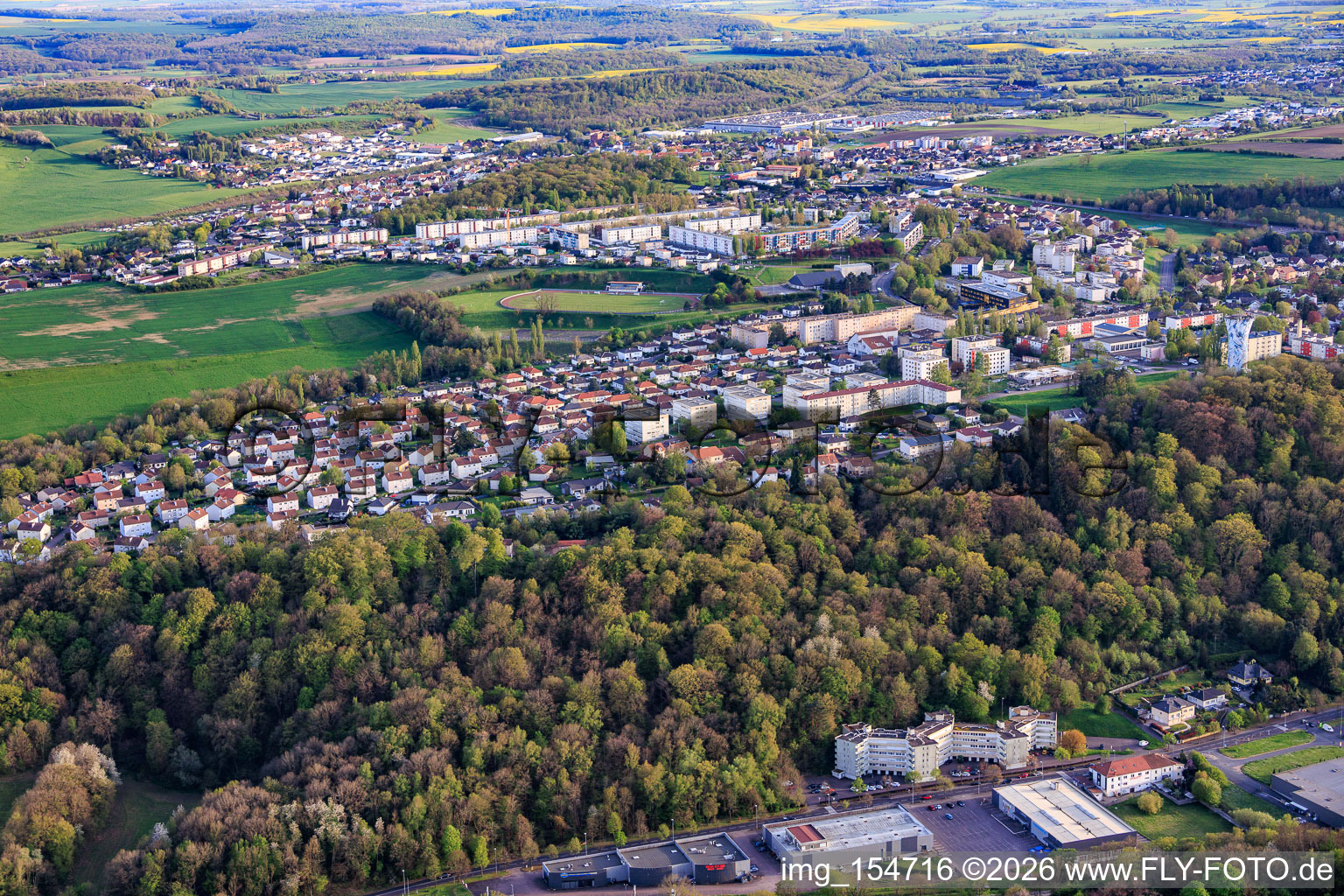 La Carriere von Nordosten in Saint-Avold im Bundesland Moselle, Frankreich