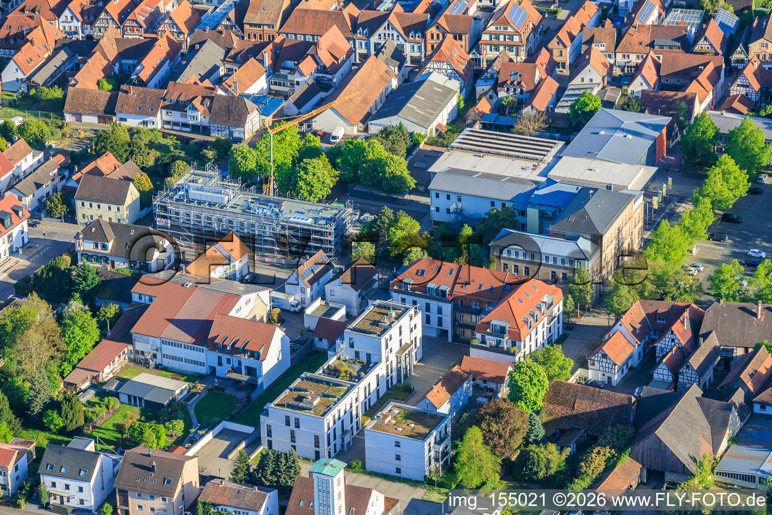 Baustelle für Neubau einer Mensa an der Ludwig-Riedinger-Grundschule in Kandel im Bundesland Rheinland-Pfalz, Deutschland