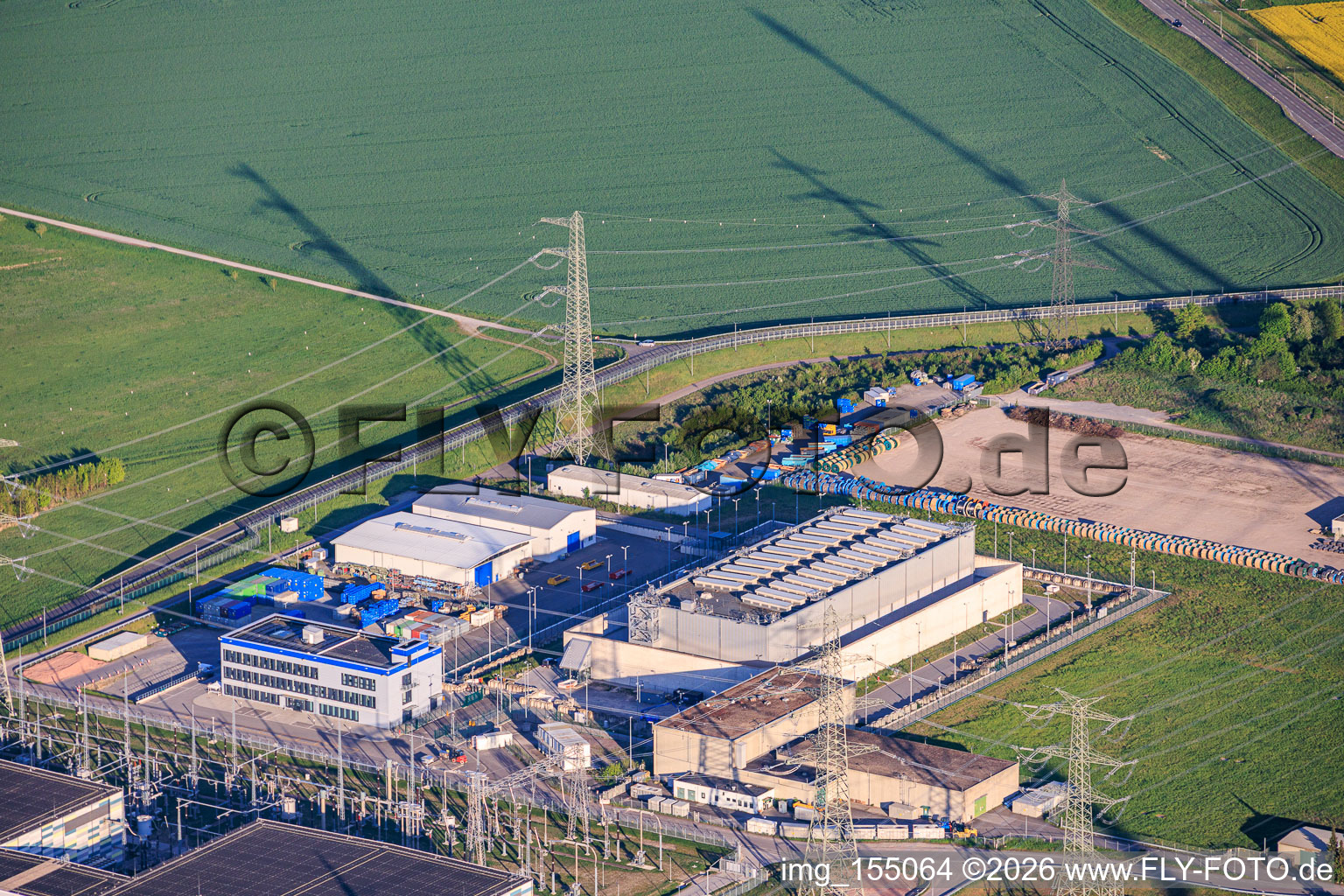 Halle für die Lagerung der Castor-Behälter der BGZ Gesellschaft für Zwischenlagerung mbH, Standort Philippsburg im Bundesland Baden-Württemberg, Deutschland