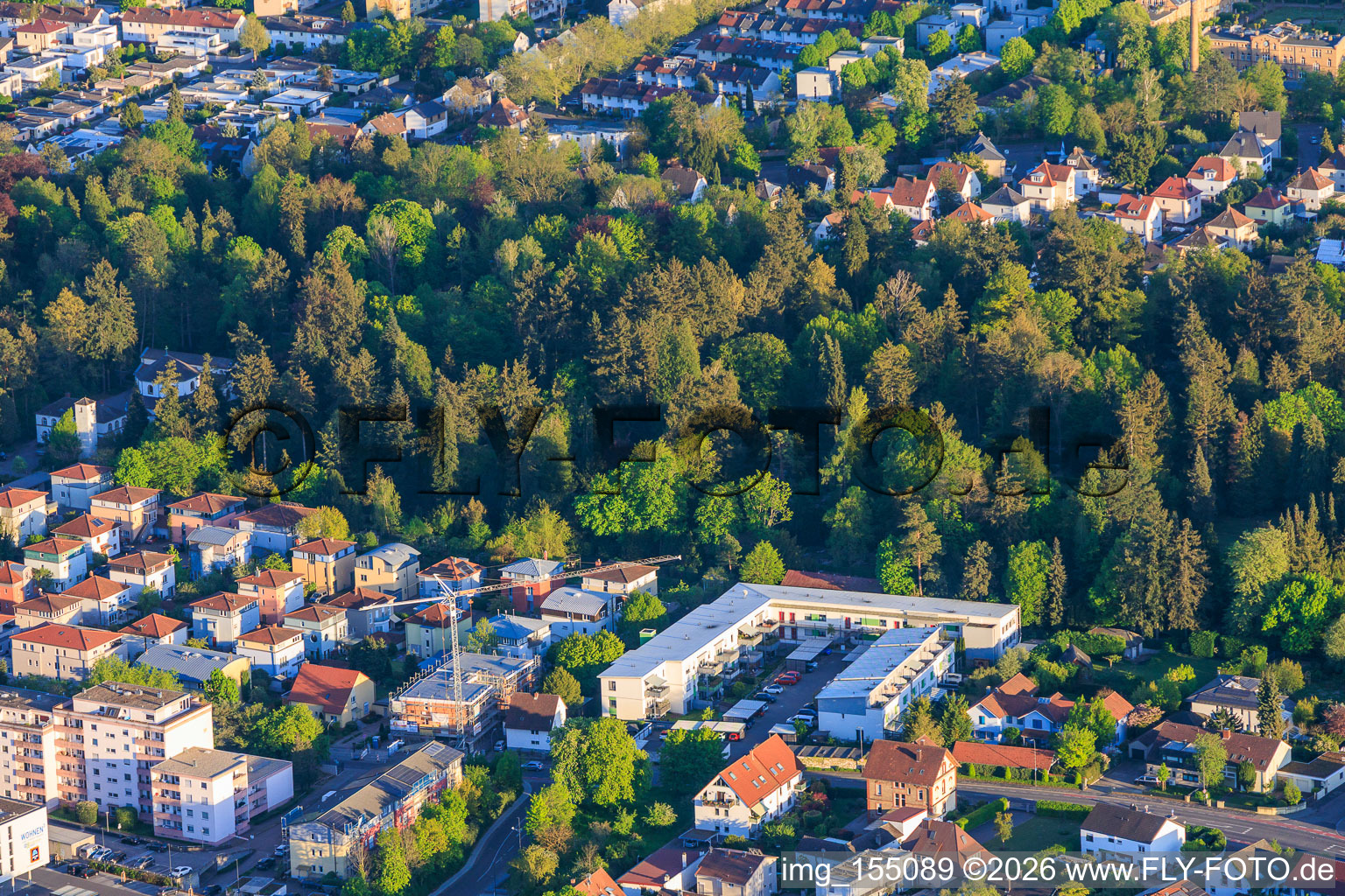 Annweilerstraße am Hauptfriedhof in Landau in der Pfalz im Bundesland Rheinland-Pfalz, Deutschland