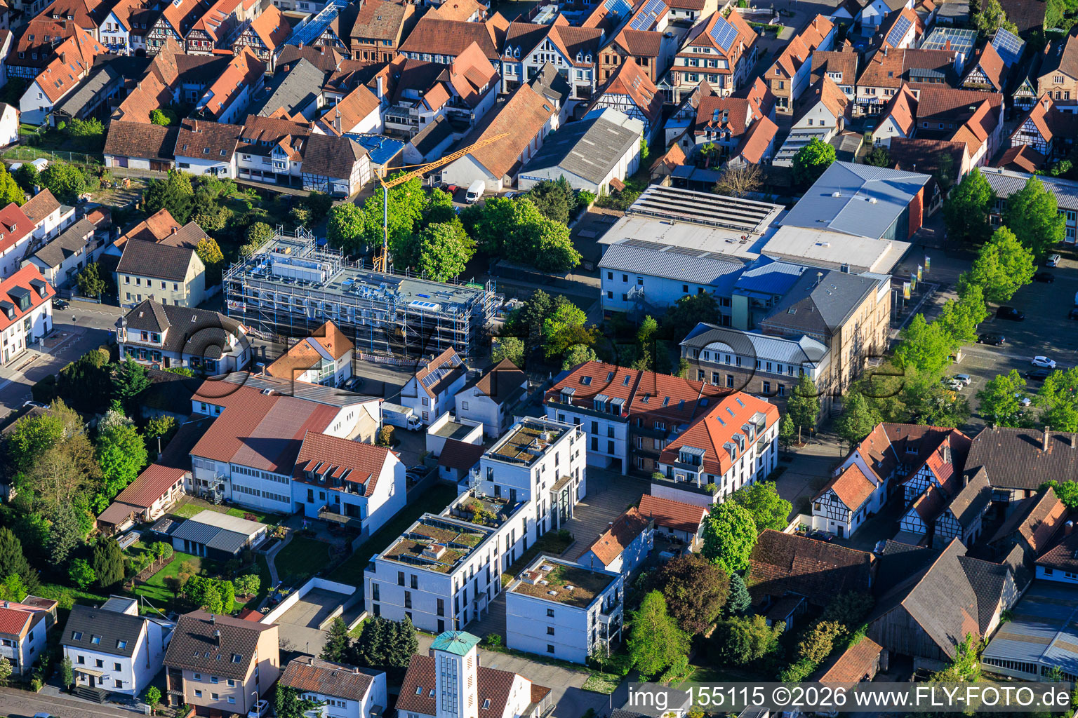 Baustelle für Neubau einer Mensa an der Ludwig-Riedinger-Grundschule in Kandel im Bundesland Rheinland-Pfalz, Deutschland