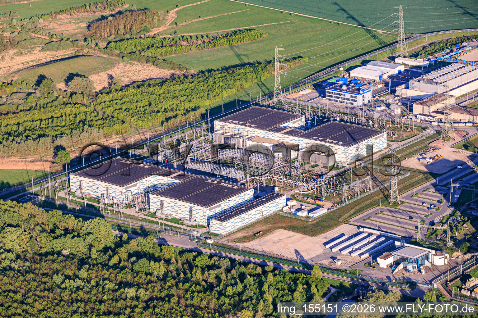 Gleichstrom Umspannwerk der TransnetBW GmbH in Philippsburg im Bundesland Baden-Württemberg, Deutschland