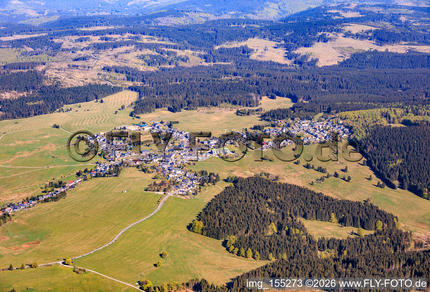 Neustadt von Süden in Verwaltungsgemeinschaft Großbreitenbach im Bundesland Thüringen, Deutschland