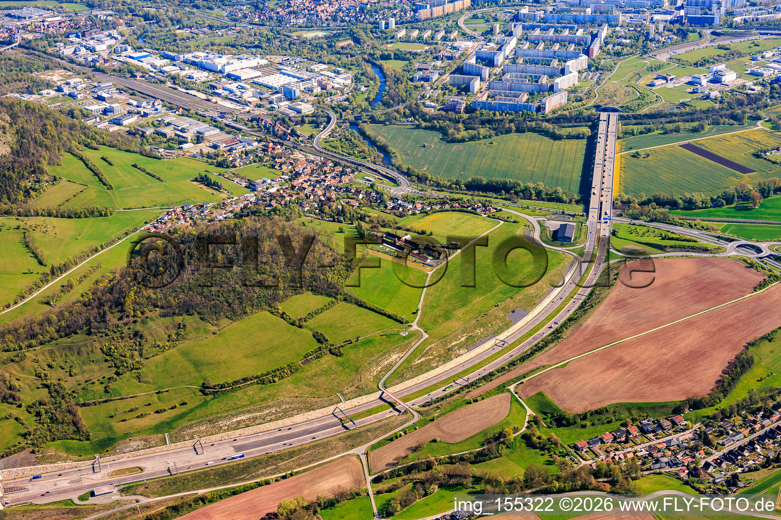 Verlauf der Autobahn A4 und der B88 im Ortsteil Göschwitz in Jena im Bundesland Thüringen, Deutschland