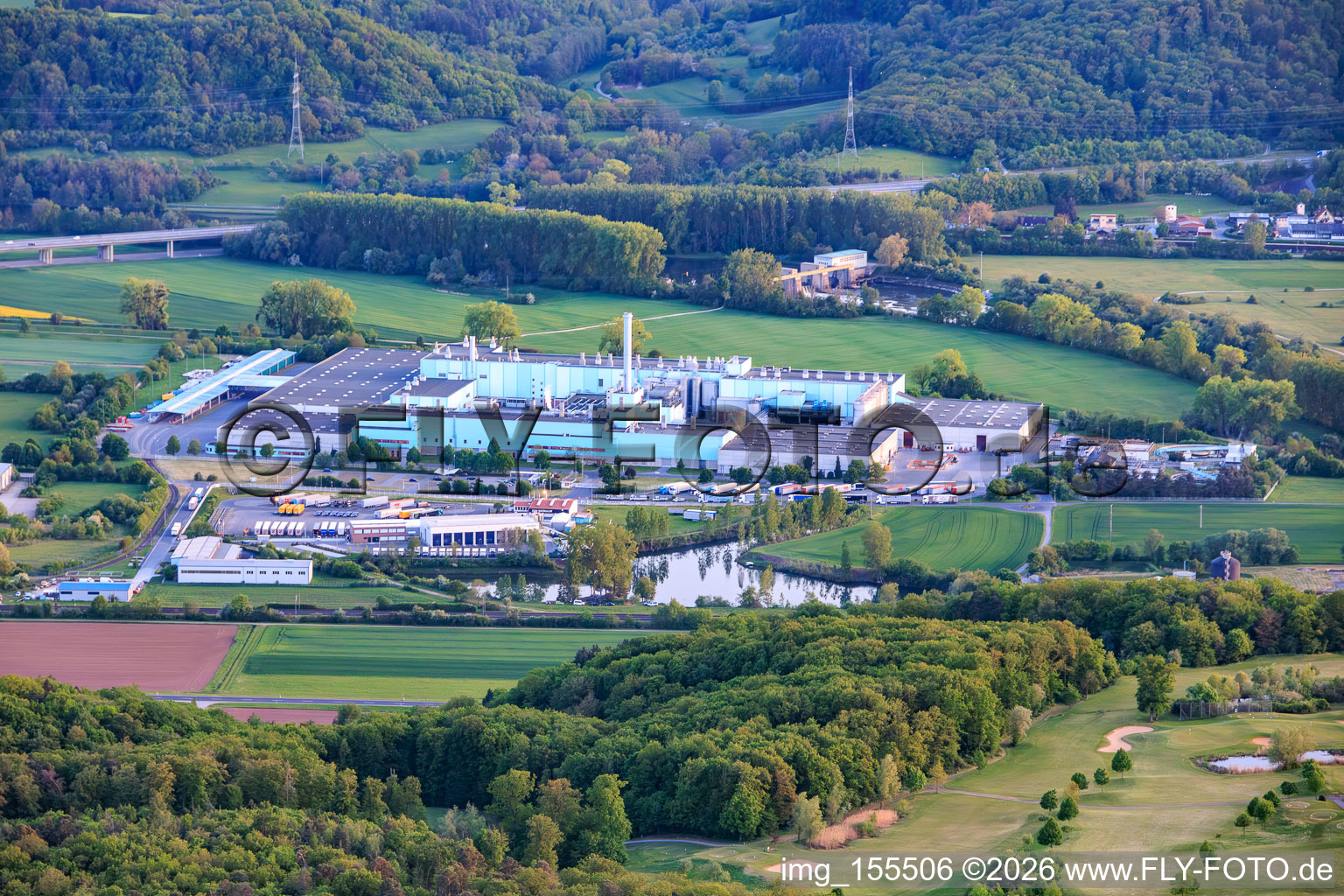 Industriegebiet Eltmann mit Papierfabrik Palm GmbH & Co. | Werk Eltmann im Ortsteil Limbach im Bundesland Bayern, Deutschland