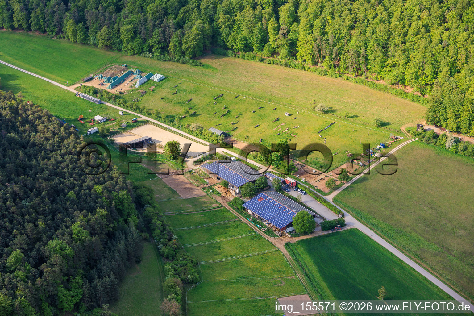Reitstall CBS-Pferdesport Sulzthal im Bundesland Bayern, Deutschland