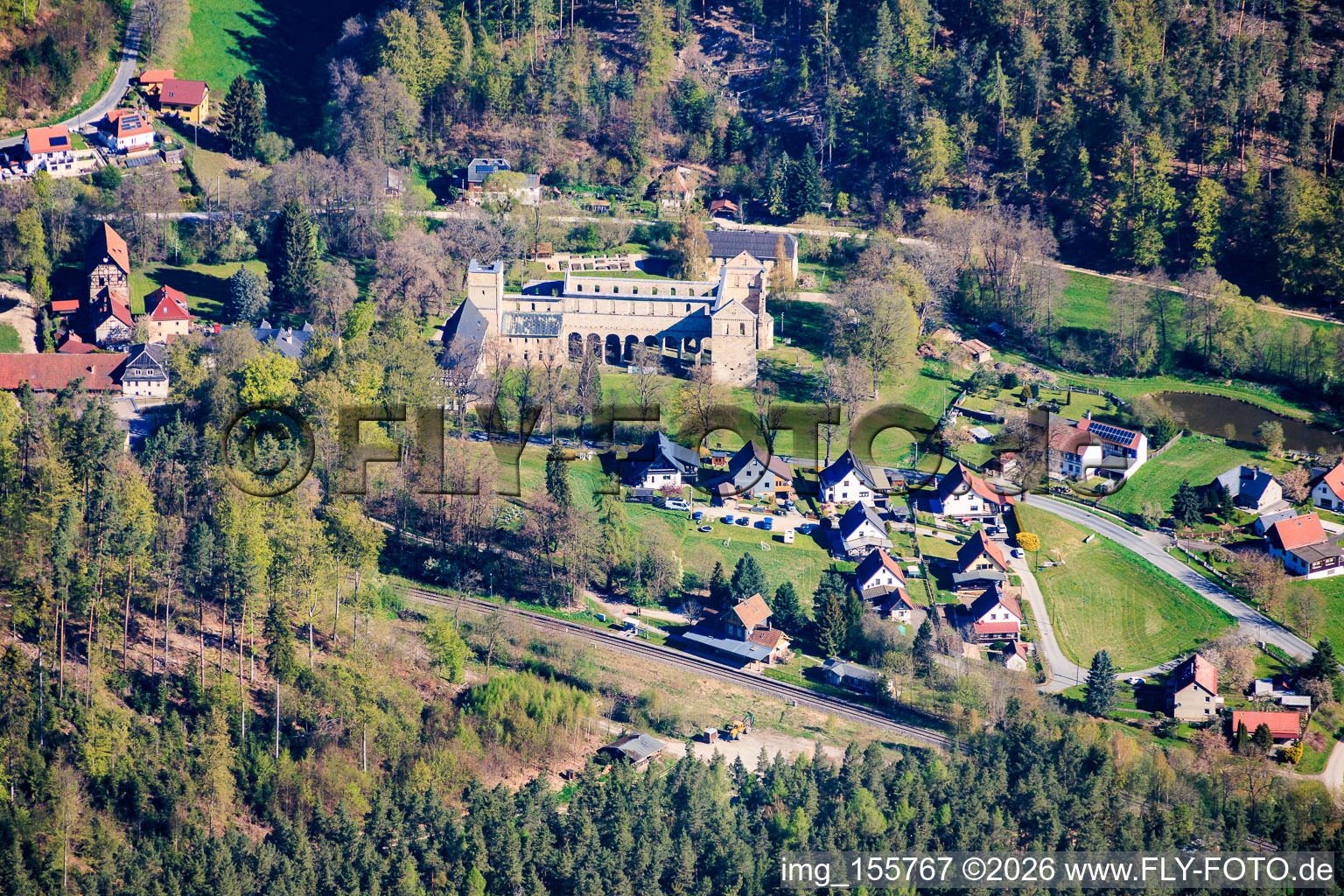 Kloster Paulinzella mit Zinsboden, Jagdschloss und Klosterruine in Königsee im Bundesland Thüringen, Deutschland