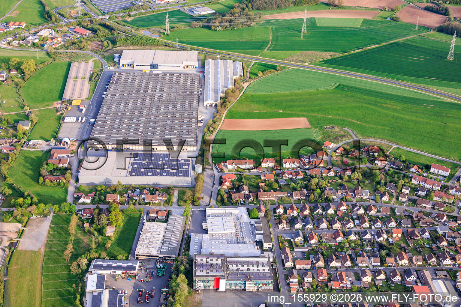 Maschinen-Grupp GmbH - Standort Sonnefeld und Gruber Polstermöbel GmbH im Bundesland Bayern, Deutschland