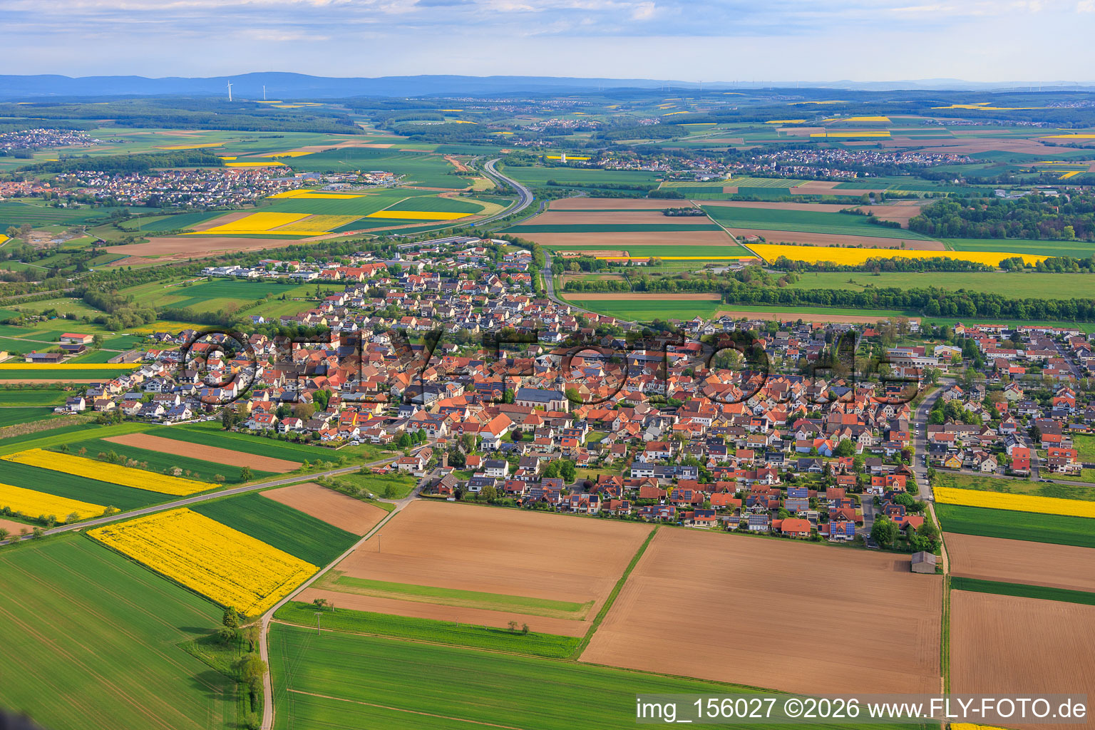 Geldersheim aus Süden im Bundesland Bayern, Deutschland