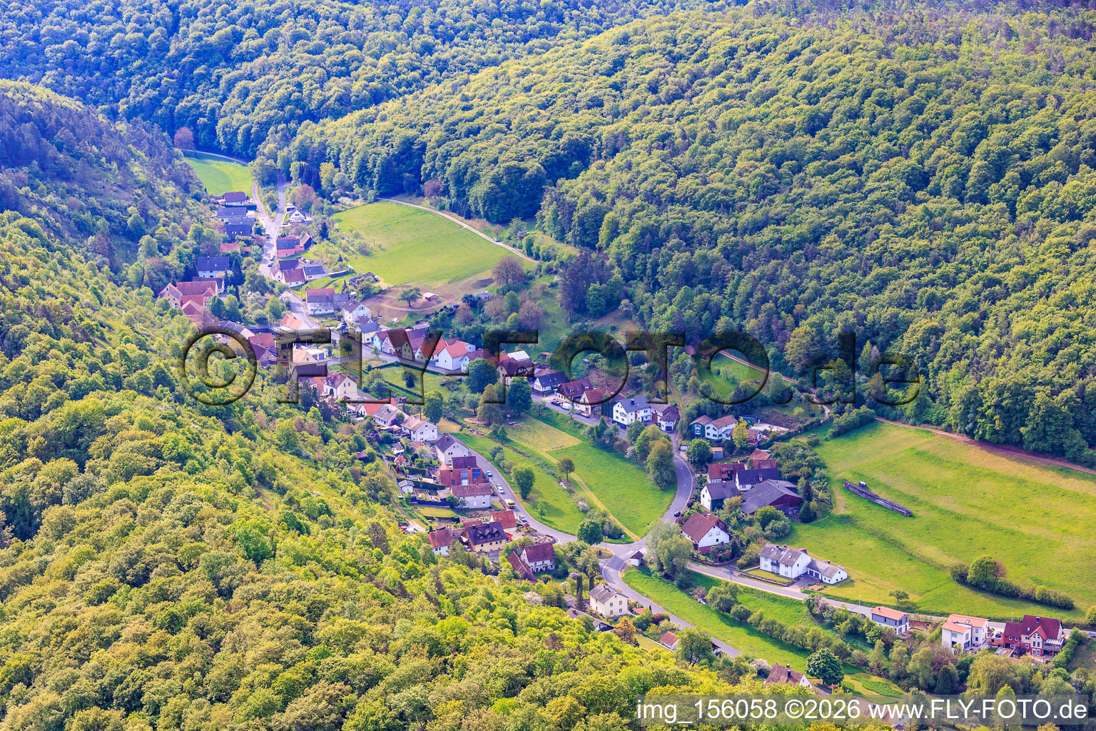 Engenthal von Nordwesten in Elfershausen im Bundesland Bayern, Deutschland