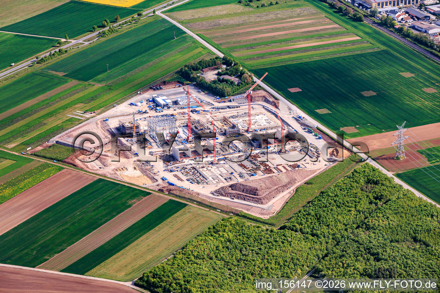 Baustelle zum Bau der HVDC Konverterstation Südlink DC4B - Bergrheinfeld im Bundesland Bayern, Deutschland