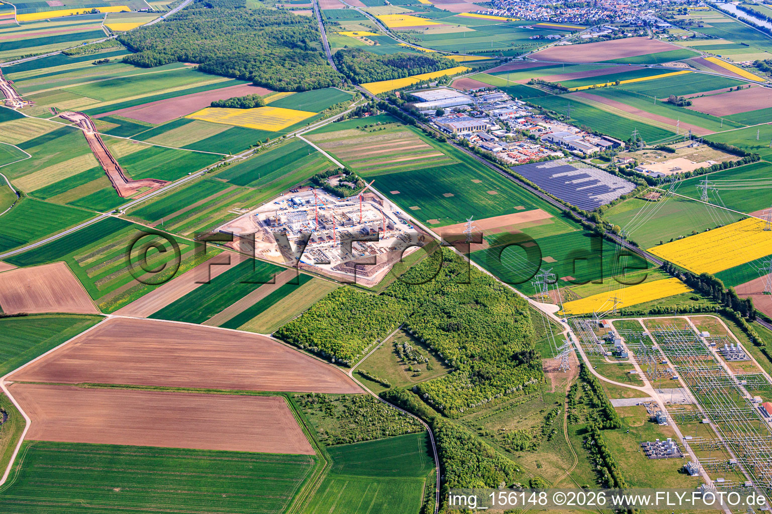 Baustelle zum Bau der HVDC Konverterstation Südlink DC4B - Bergrheinfeld im Bundesland Bayern, Deutschland