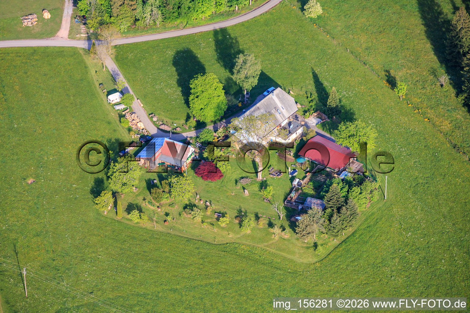 Haus und Garten Auf der Schanz im Ortsteil Kirnbach in Wolfach im Bundesland Baden-Württemberg, Deutschland
