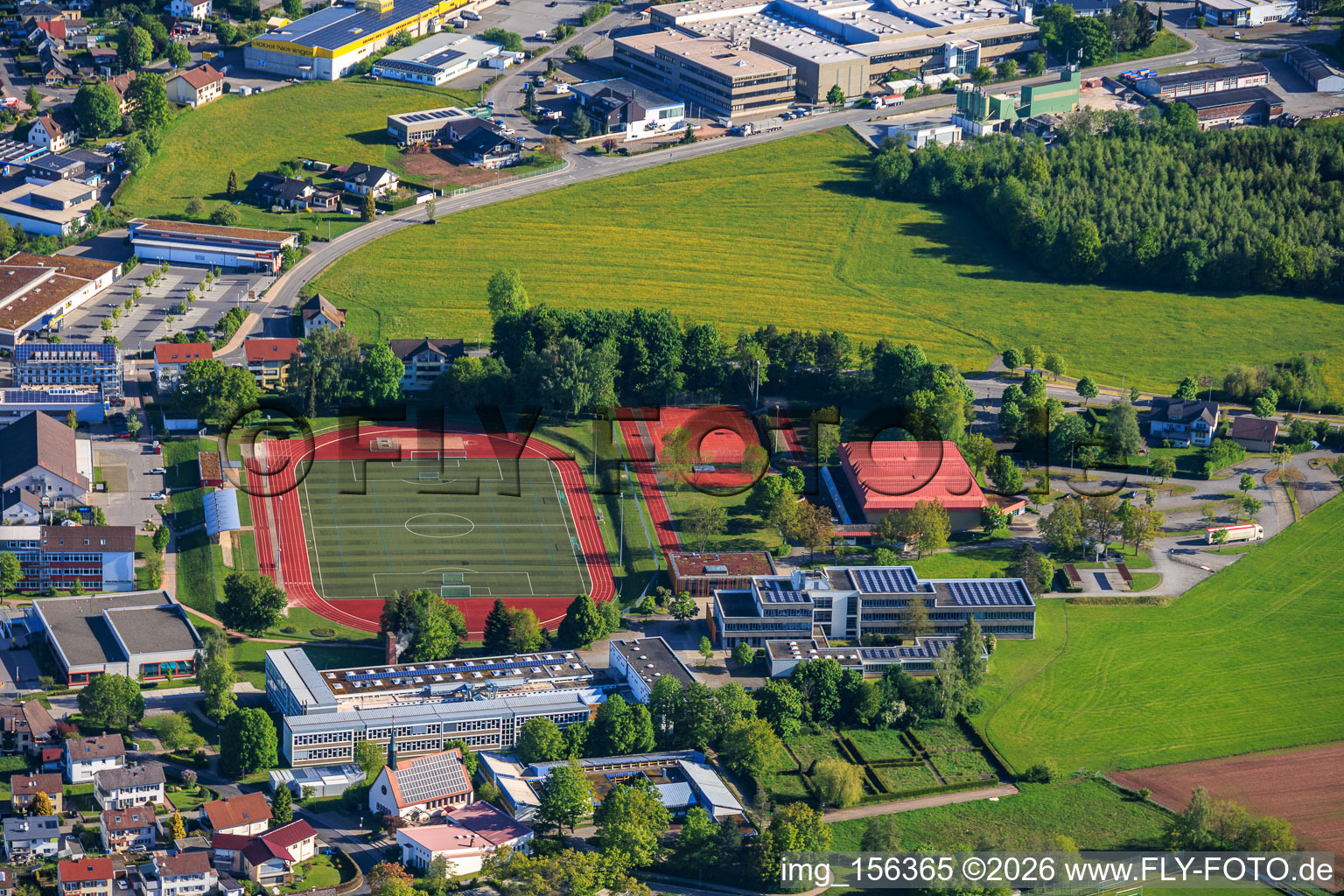 Kreissporthalle, SV Sulgen Kunstrasenplatz, around school und Berufsschulzentrum Gewerbliche Schulen in Schramberg im Bundesland Baden-Württemberg, Deutschland