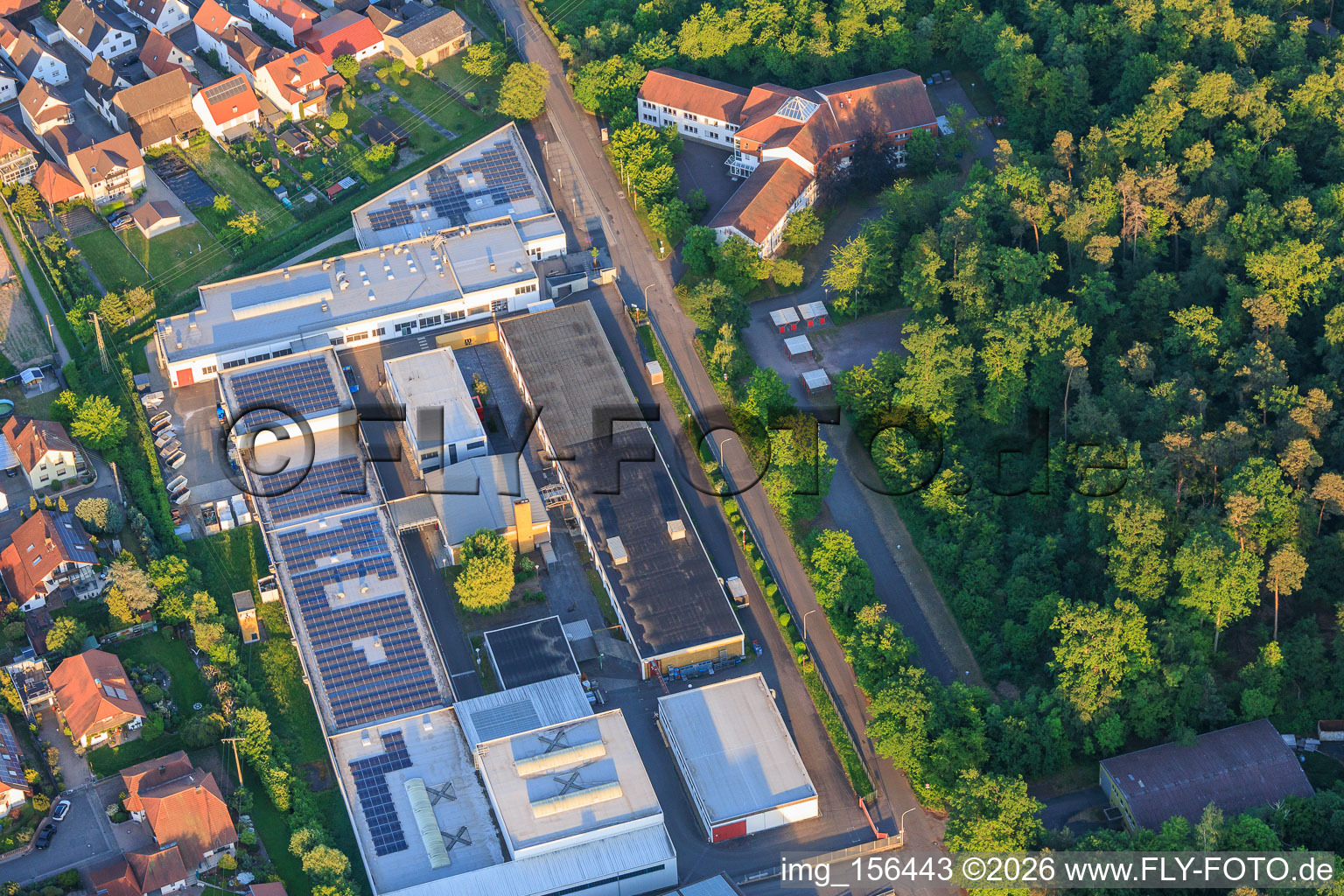 Produktionsstandort des insolvent Eichenauer in Hatzenbühl im Bundesland Rheinland-Pfalz, Deutschland