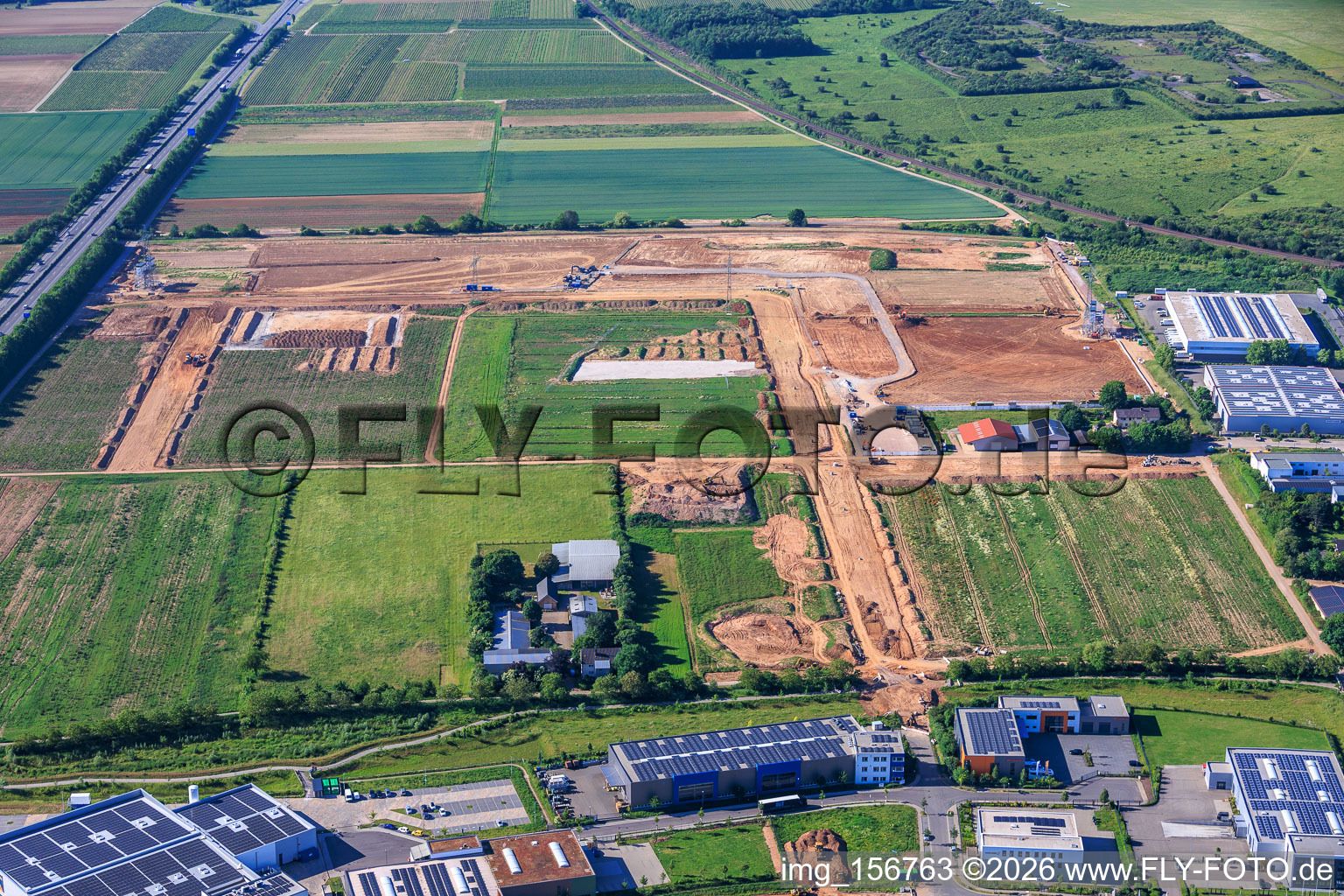 Gewerbegebiet D12 mit Baustelle für Geothermiekraftwerk und Umspannstation von Vulcan in Landau in der Pfalz im Bundesland Rheinland-Pfalz, Deutschland