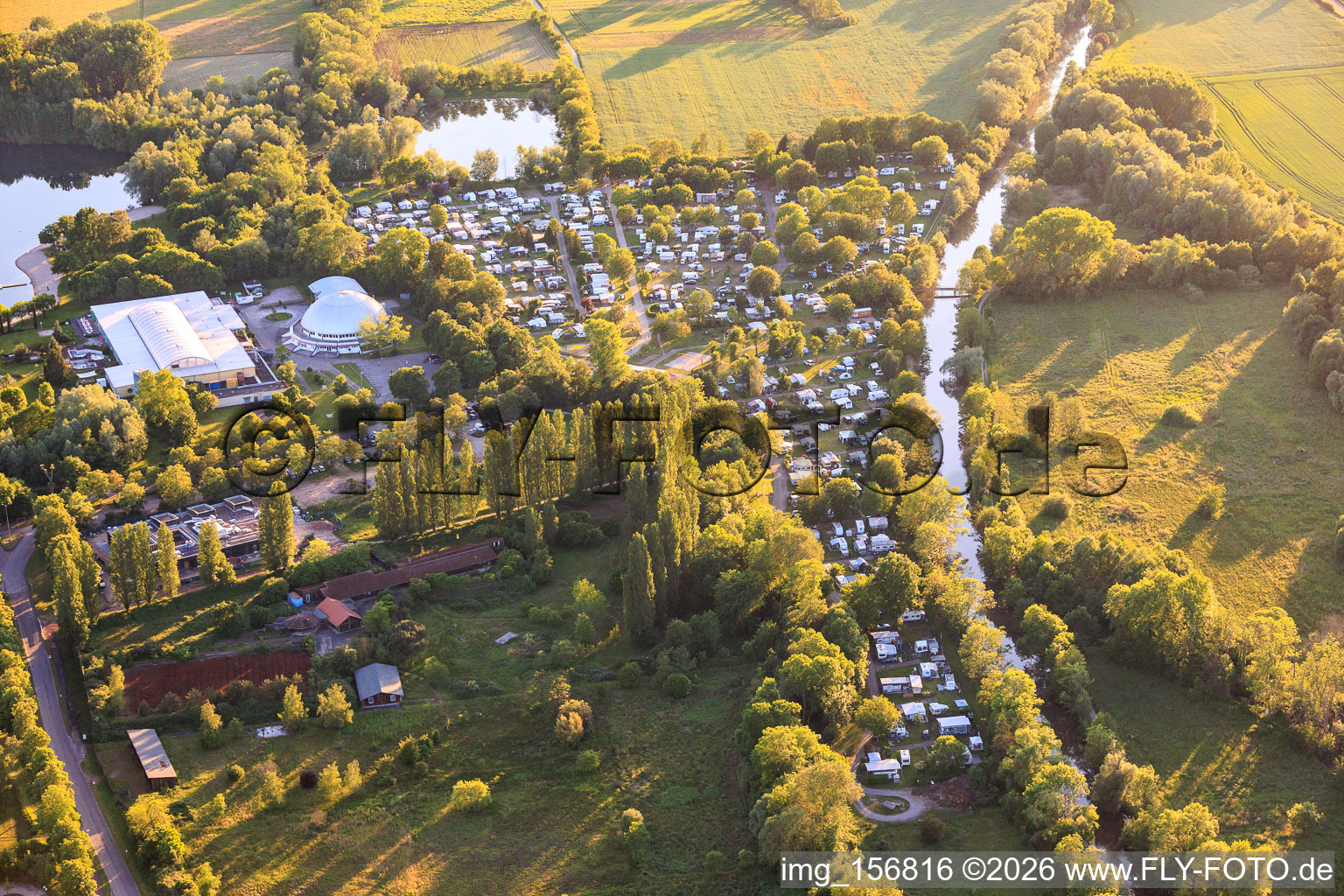 Camping-Resort Rülzheim im Bundesland Rheinland-Pfalz, Deutschland
