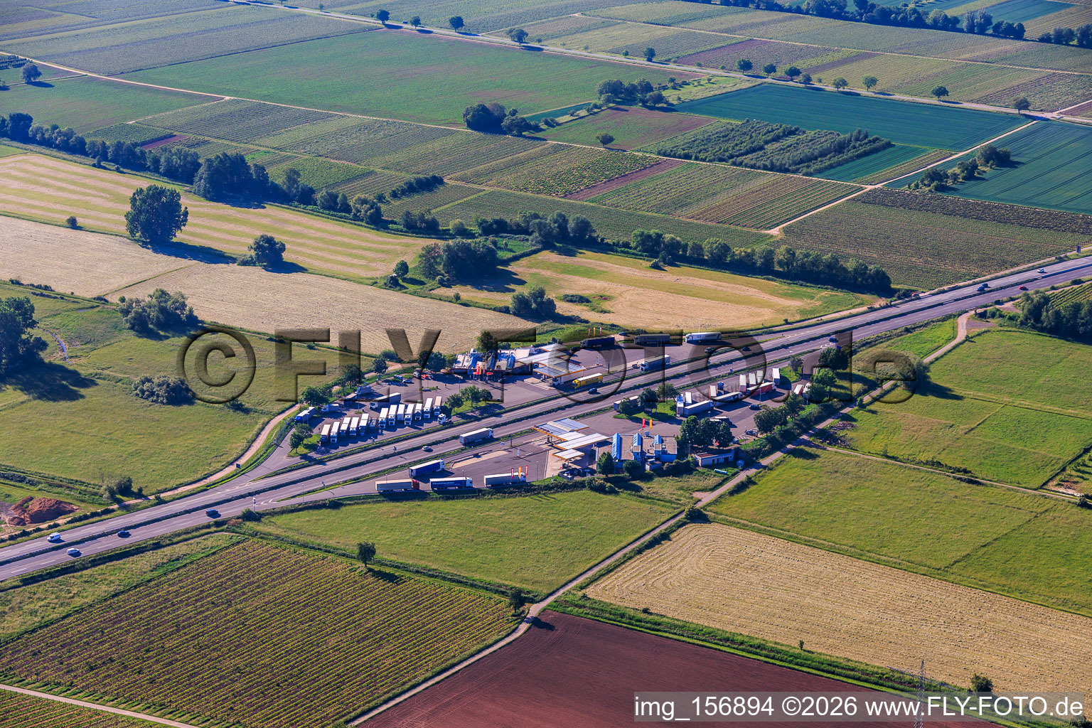 Serways Raststätte Pfälzer Weinstrasse an der A65 in Edesheim im Bundesland Rheinland-Pfalz, Deutschland
