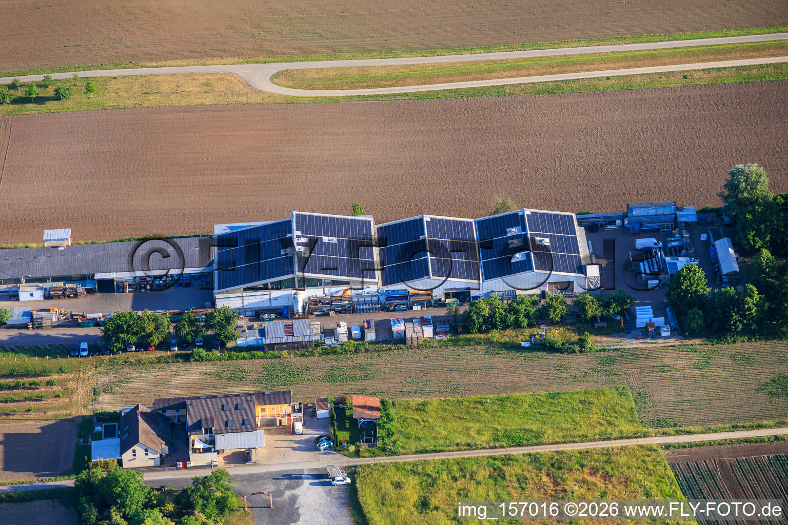 Gewerbegebiet Rheinfeldstraße mit Celsa Messgeräte GmbH und Solisation GmbH im Ortsteil Mechtersheim in Römerberg im Bundesland Rheinland-Pfalz, Deutschland