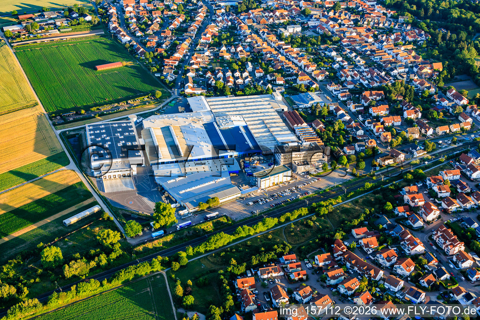 Baustelle zum Bau des neuen Verwaltungsgebäudes der Kardex Remstar in Bellheim im Bundesland Rheinland-Pfalz, Deutschland