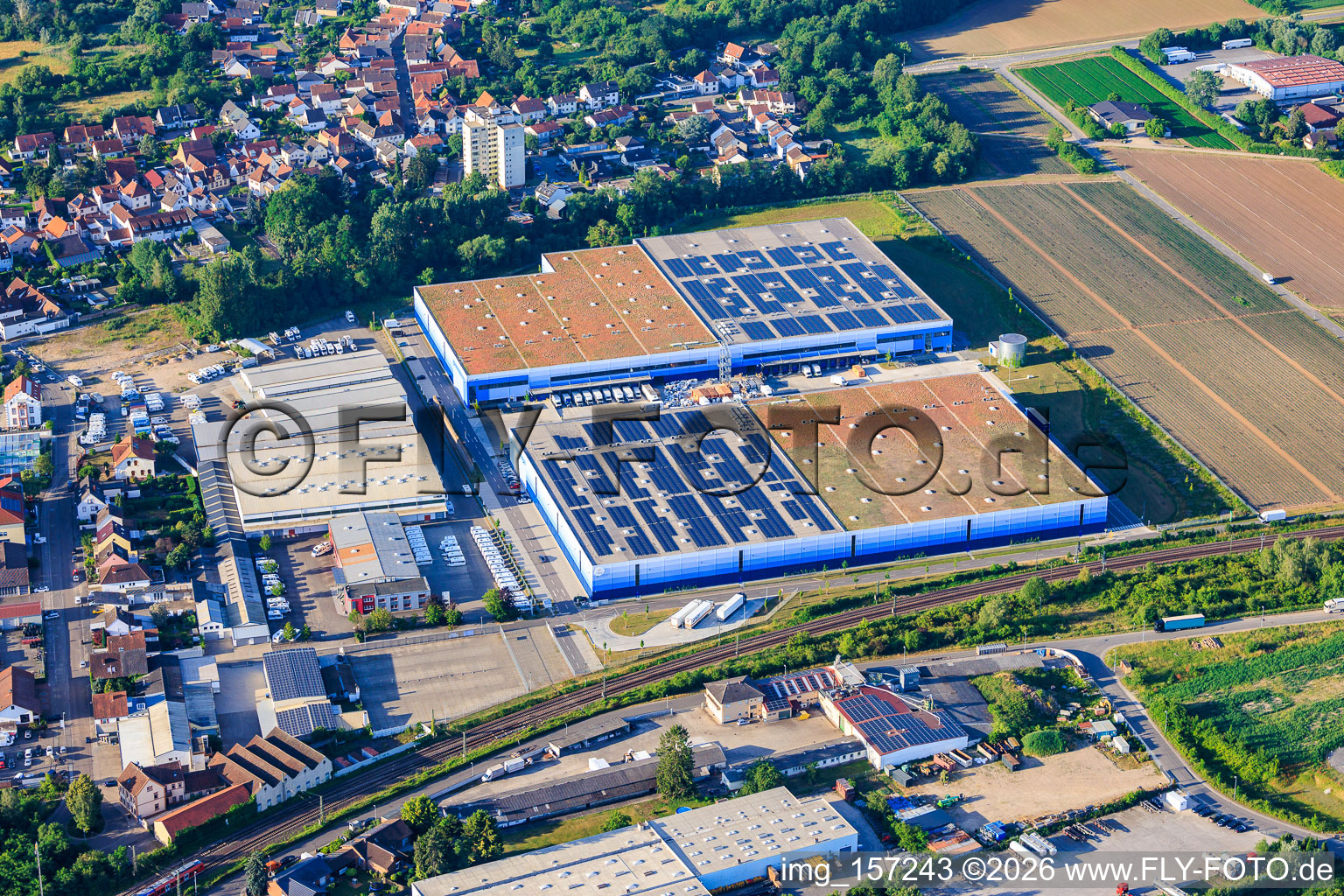 4PX MHGA express GmbH am Ketzerweg in Schifferstadt im Bundesland Rheinland-Pfalz, Deutschland
