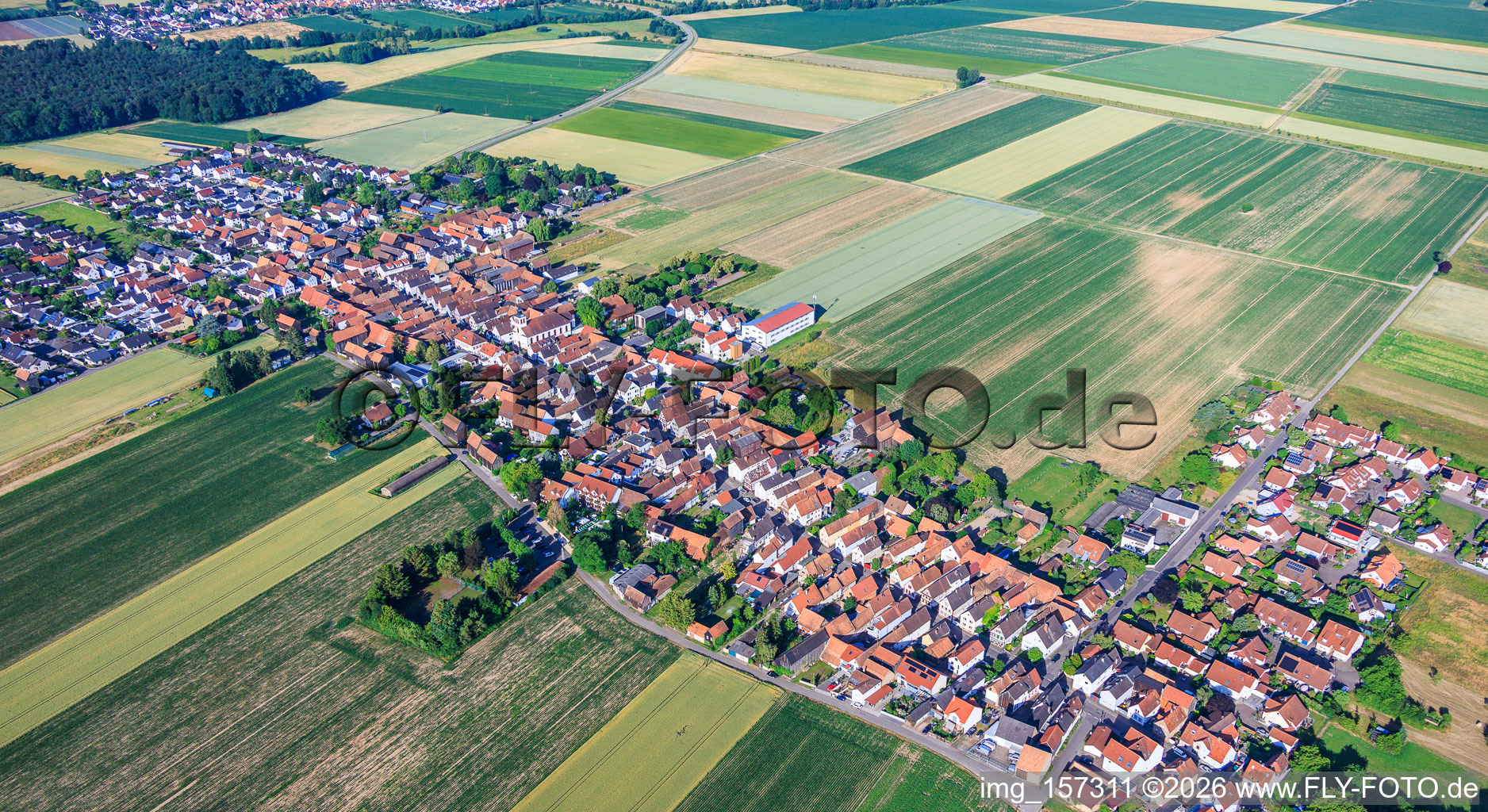 Hayna von Nordosten in Herxheim bei Landau im Bundesland Rheinland-Pfalz, Deutschland