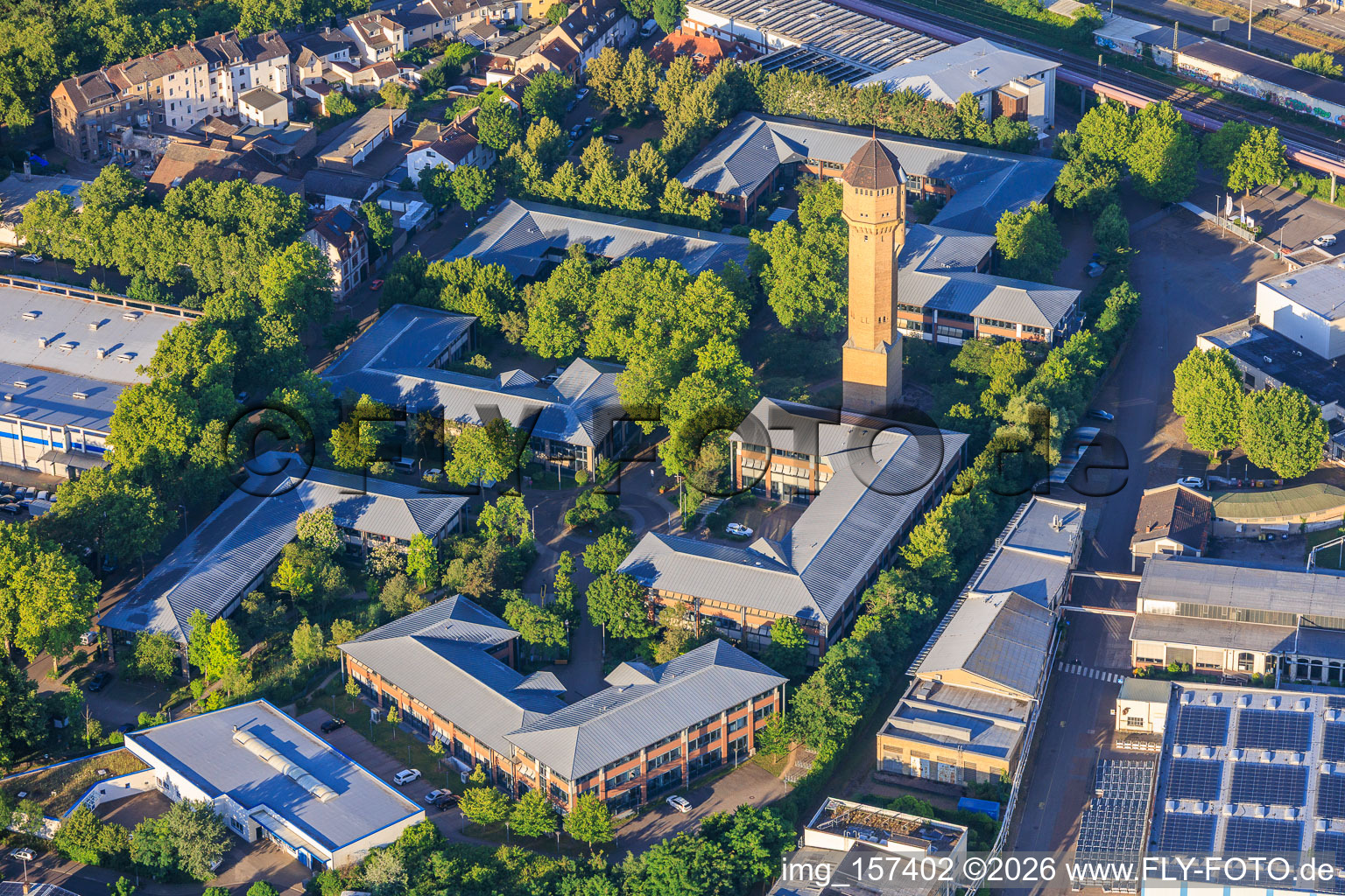 The Plant High-Tech-Park Mannheim und Carlo Schmid Schule Mannheim mit Historischem Wasserturm Firma Schildkröt im Ortsteil Neckarau im Bundesland Baden-Württemberg, Deutschland
