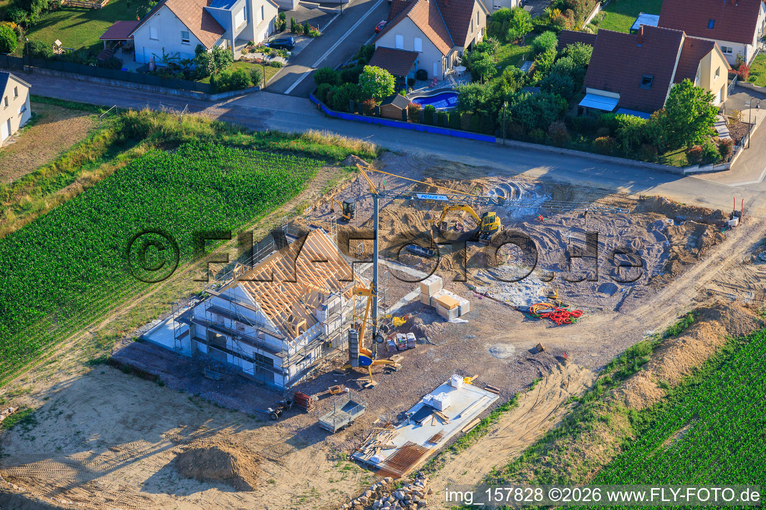 EFH Neubaustelle an der Rue des Hirondelles in Steinseltz im Bundesland Bas-Rhin, Frankreich
