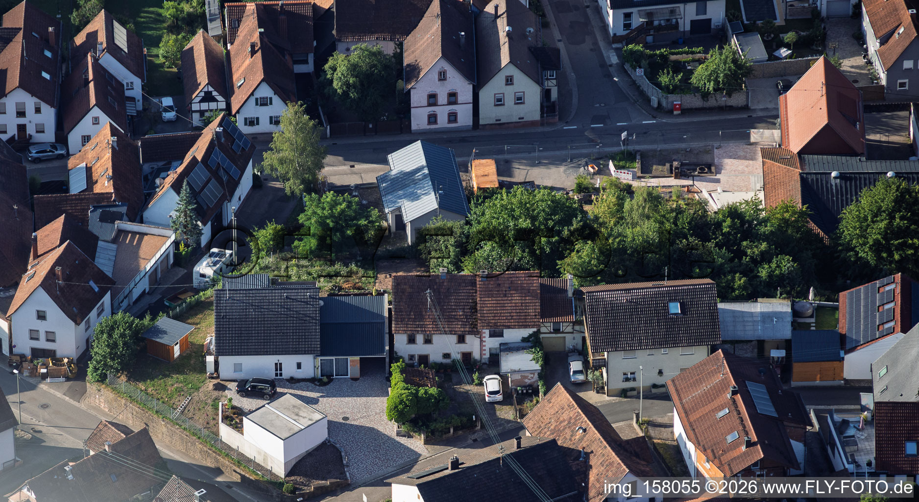 Kirchgasse in Silz im Bundesland Rheinland-Pfalz, Deutschland