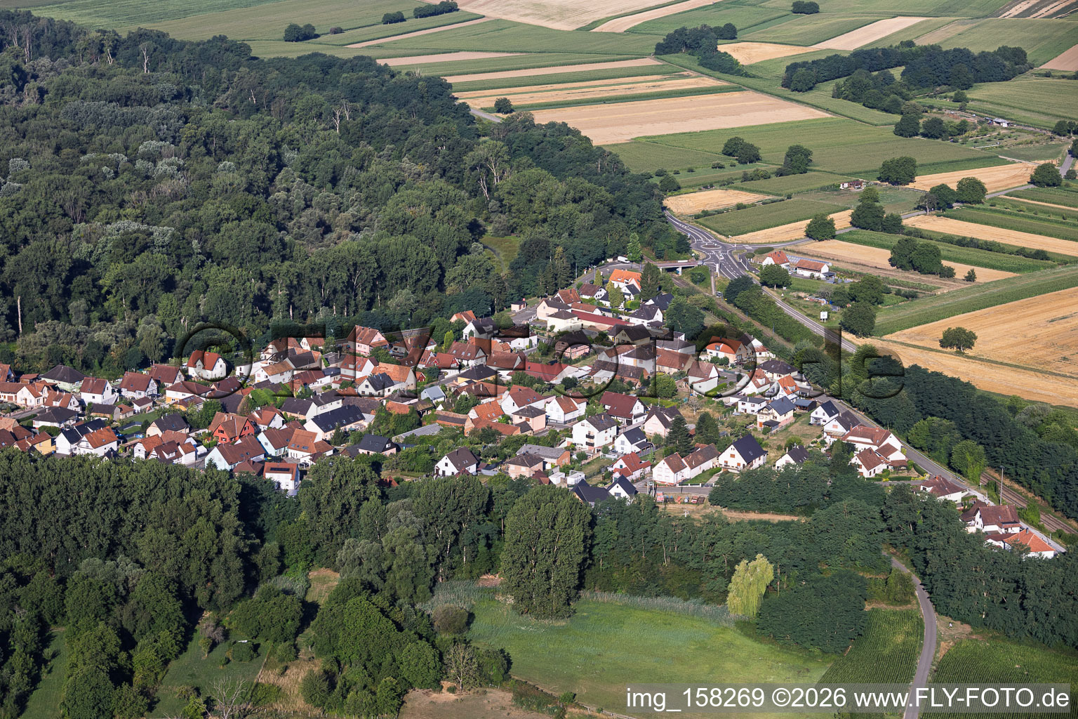 Rue de la Gare in Munchhausen im Bundesland Bas-Rhin, Frankreich