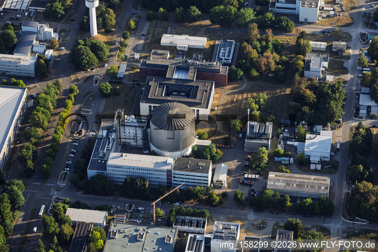 Karlsruhe Institut für Technologie - Campus Nord mit Hydrogen Test Centre Karlsruhe HYKA und Institute of Nanotechnology im Ortsteil Leopoldshafen in Eggenstein-Leopoldshafen im Bundesland Baden-Württemberg, Deutschland