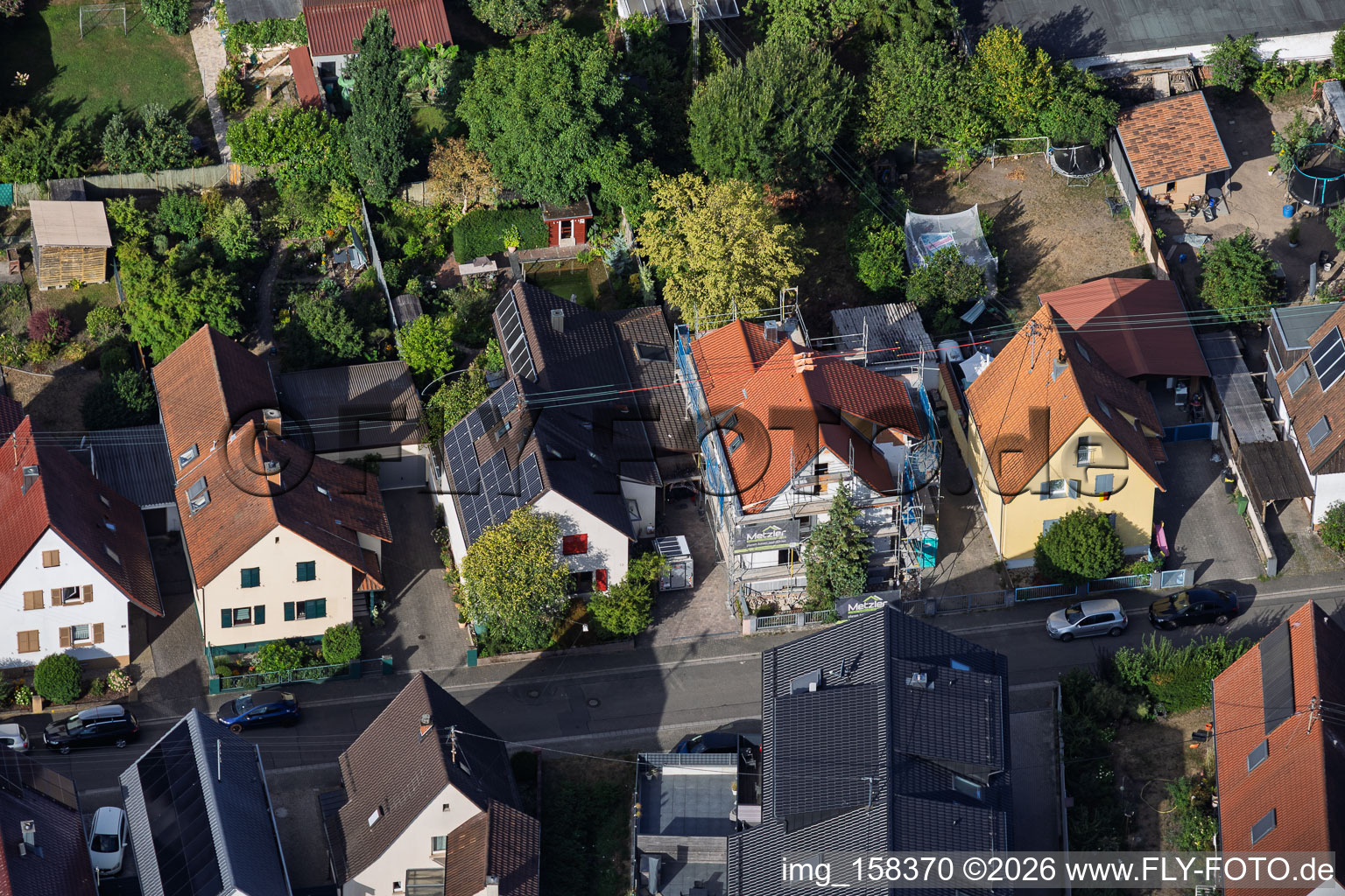 Baustelle zur Totalrenovierung eines EFH in der Waldstr in Kandel im Bundesland Rheinland-Pfalz, Deutschland