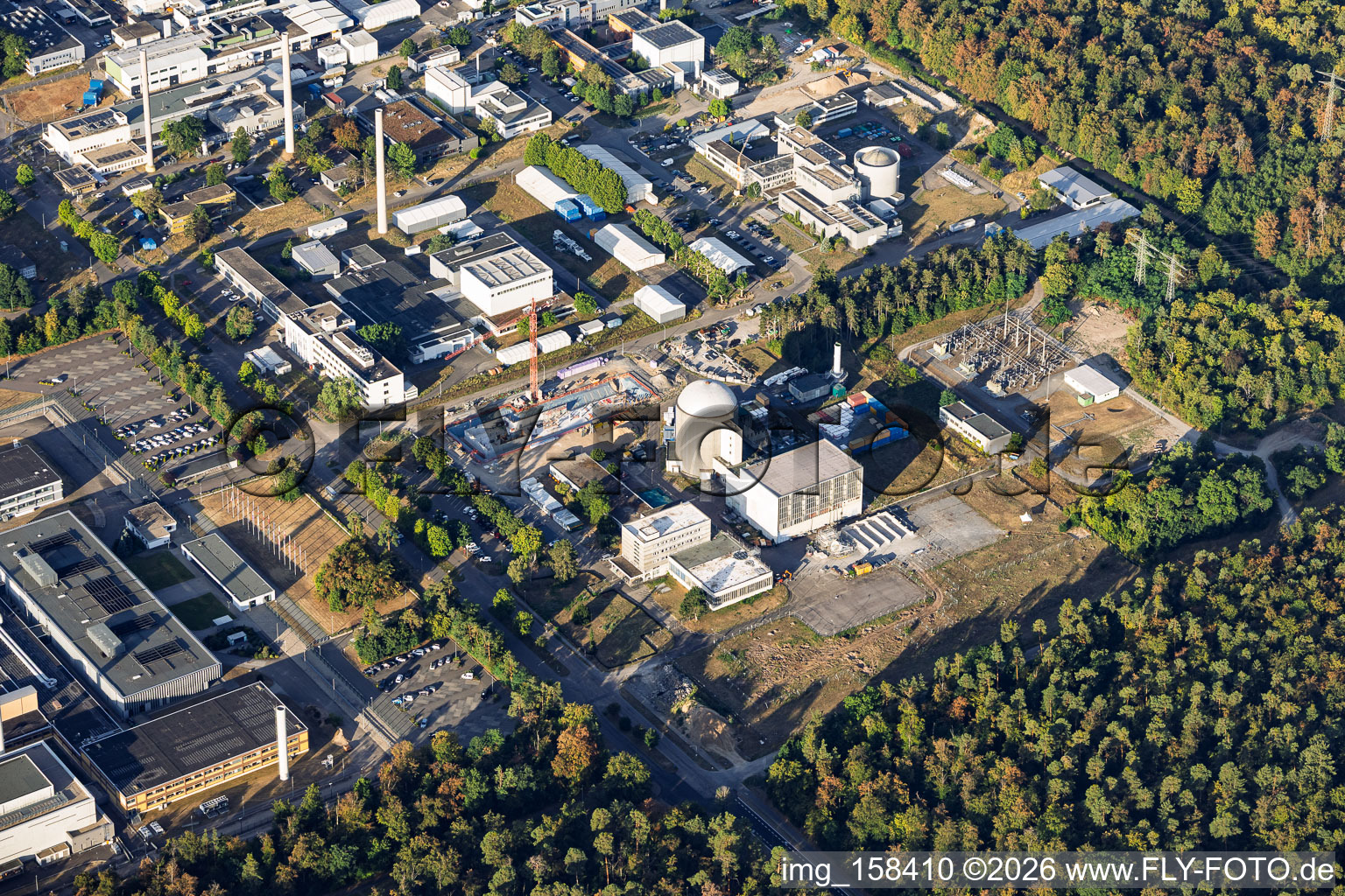 Karlsruhe Institut für Technologie - Campus Nord mit Mehrzweckforschungsreaktor Karlsruhe im Ortsteil Leopoldshafen in Eggenstein-Leopoldshafen im Bundesland Baden-Württemberg, Deutschland