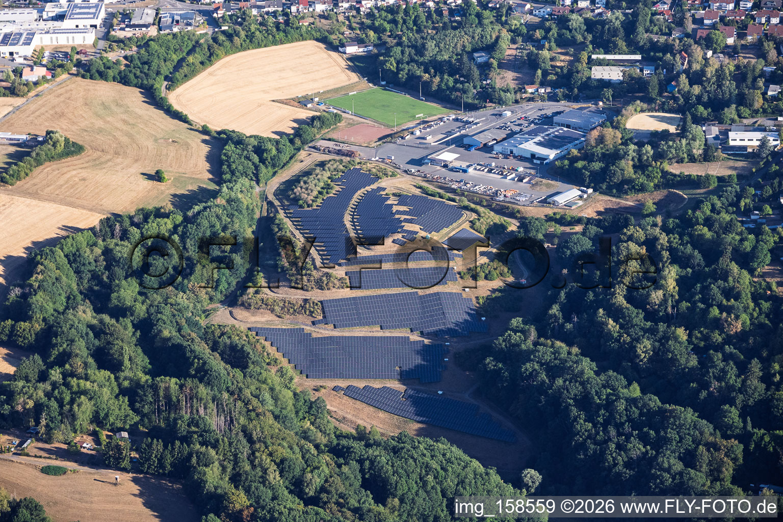 Agrarflächen PV-Anlage am Wertstoffhof Pirmasens im Bundesland Rheinland-Pfalz, Deutschland
