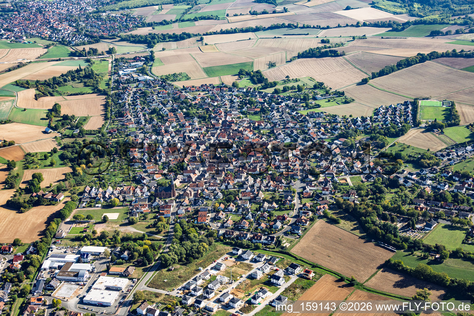 Wenigumstadt von Südwesten in Großostheim im Bundesland Bayern, Deutschland