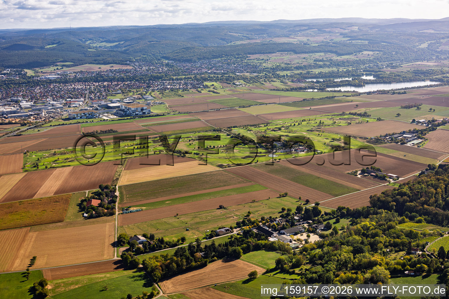 Golfpark Rosenhof aus Nordwesten in Niedernberg im Bundesland Bayern, Deutschland