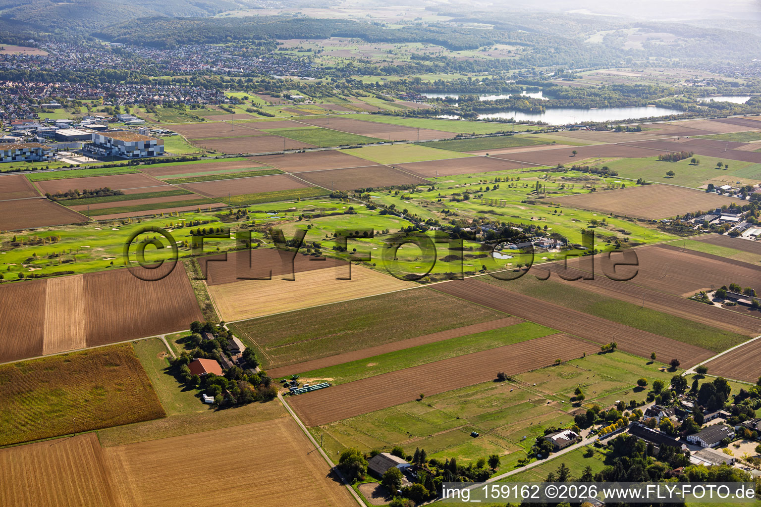 Golfpark Rosenhof aus Nordwesten in Niedernberg im Bundesland Bayern, Deutschland