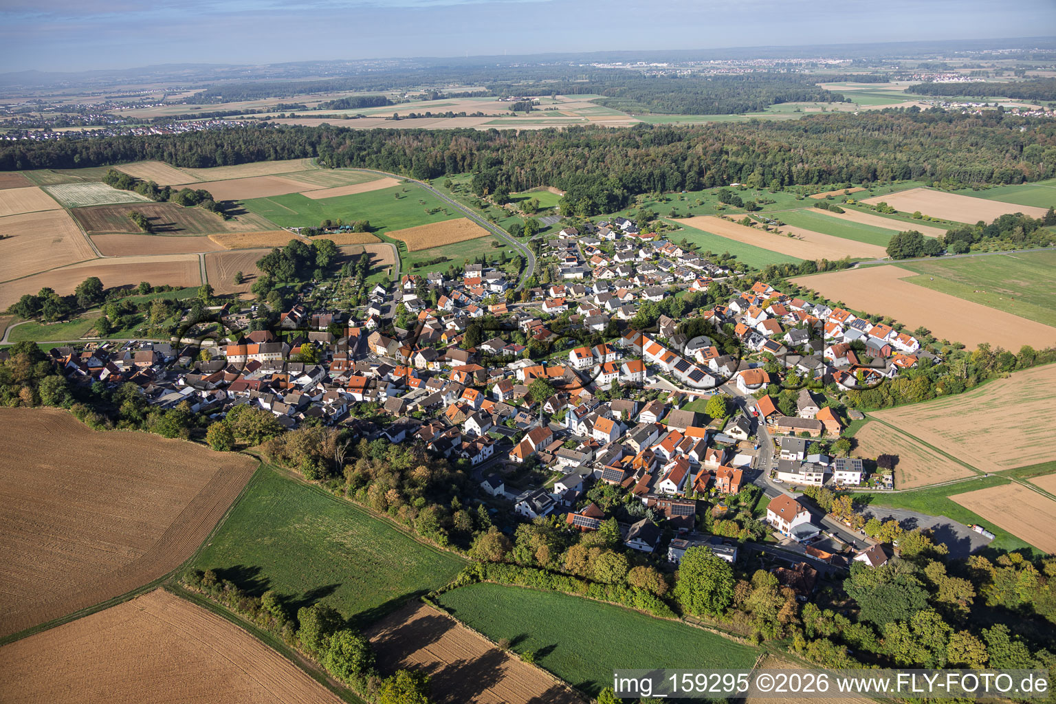 Schlierbach von Osten in Schaafheim im Bundesland Hessen, Deutschland