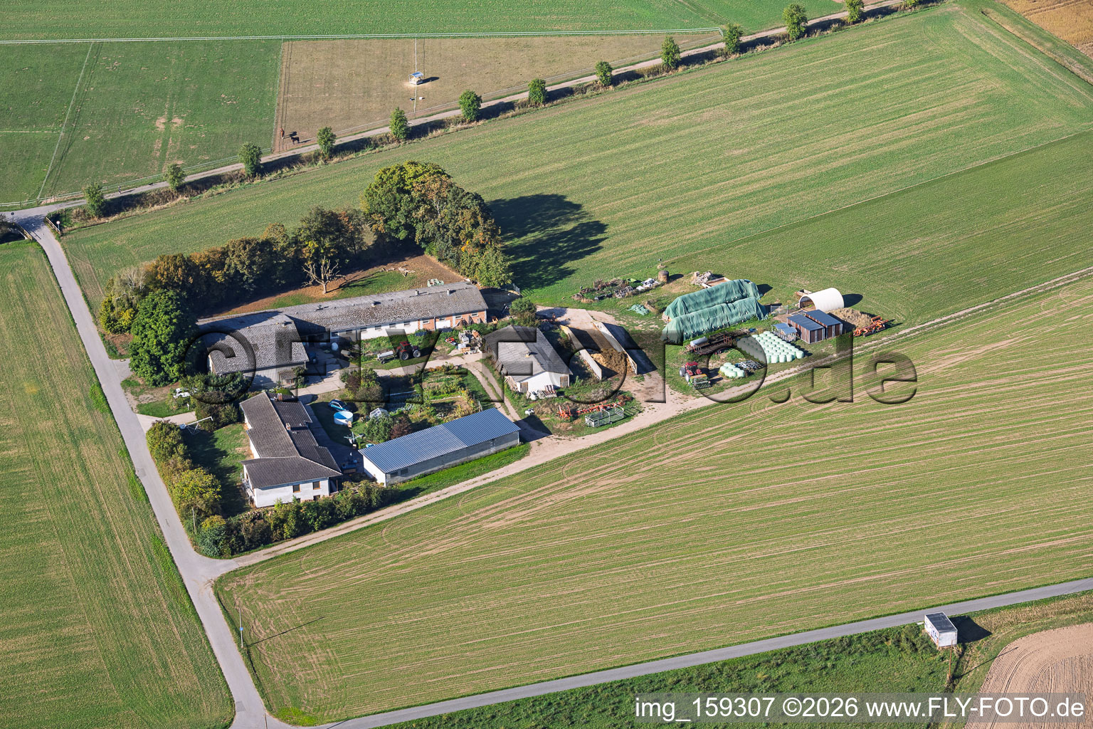 Aussiedler-Hof Monath Landwirtschaft im Ortsteil Langstadt in Babenhausen im Bundesland Hessen, Deutschland