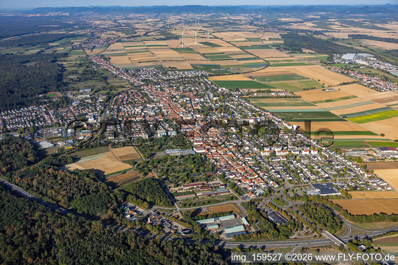 Stadtansicht aus Osten in Kandel im Bundesland Rheinland-Pfalz, Deutschland