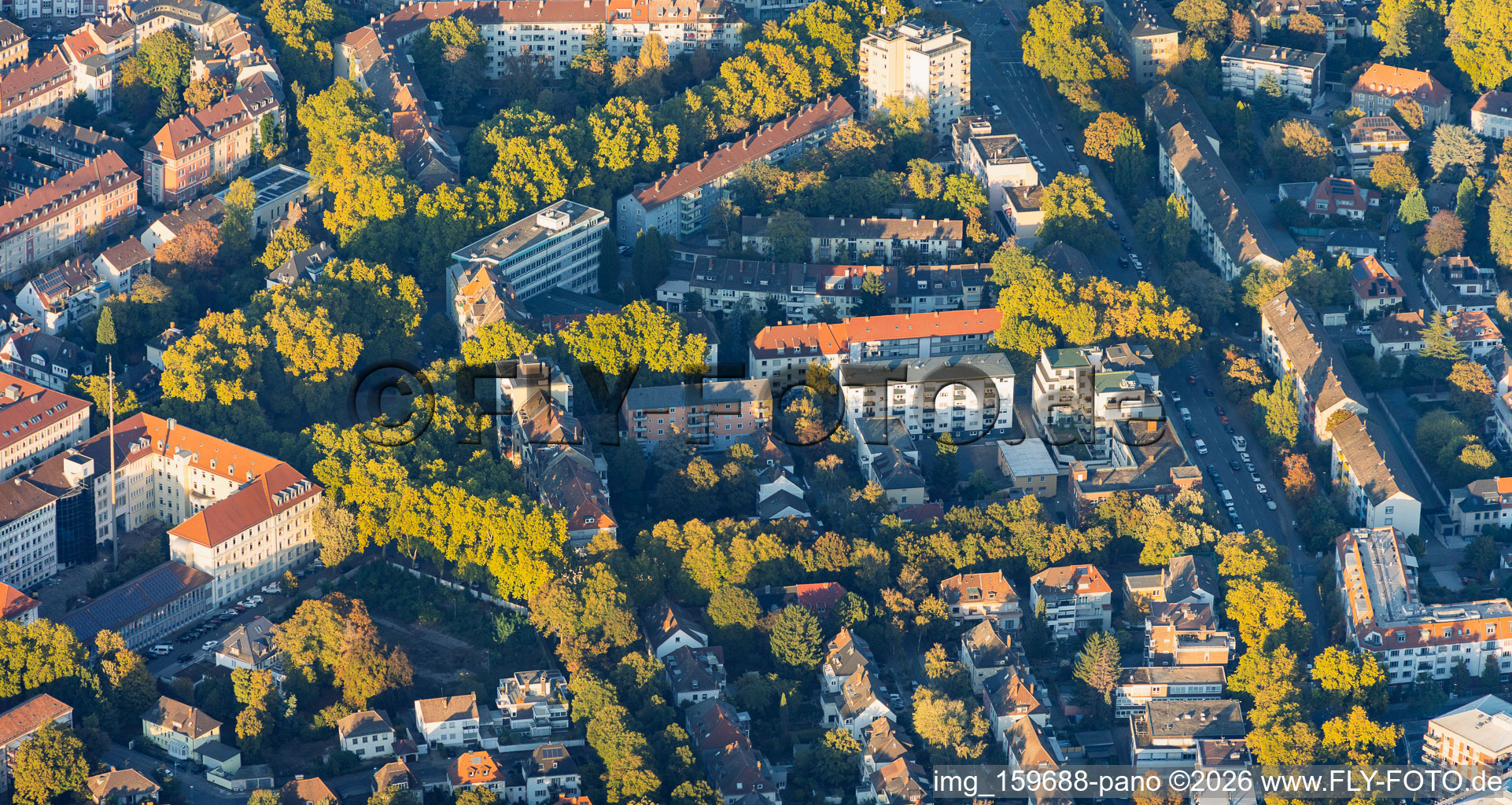 Kurfürstenstraße, Lisztstraße und Bayernplatz im Ortsteil Süd in Ludwigshafen im Bundesland Rheinland-Pfalz, Deutschland