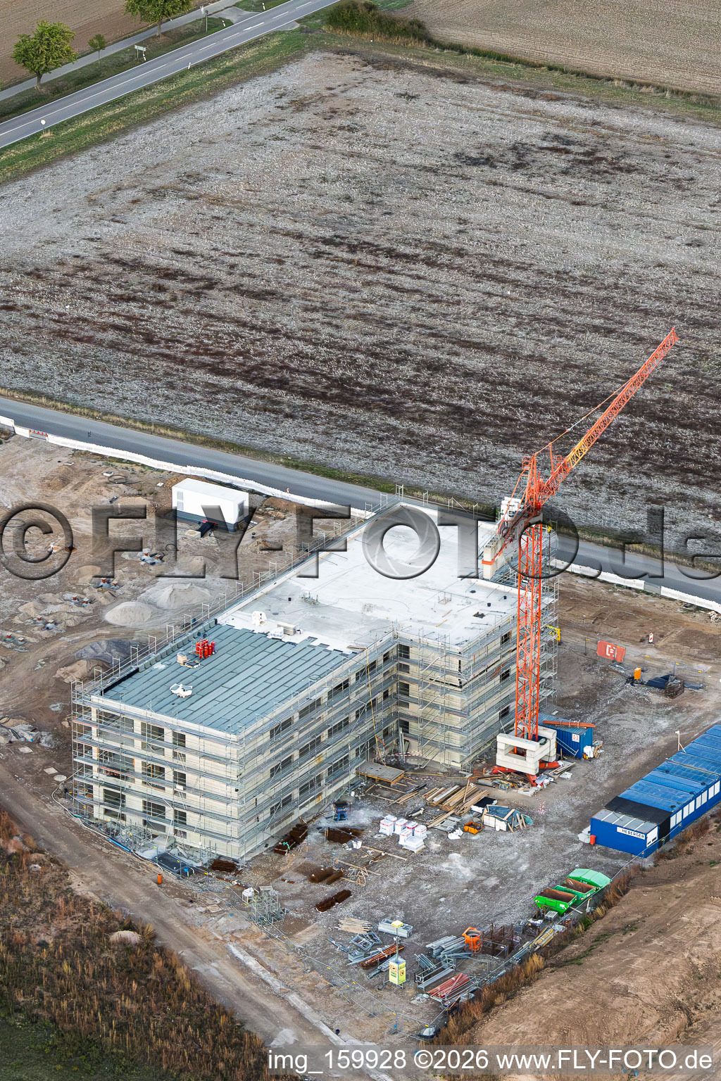 Baustelle für das neue Campus von X2E für Verwaltungs- und Produktionsgebäude in Rohrbach im Bundesland Rheinland-Pfalz, Deutschland