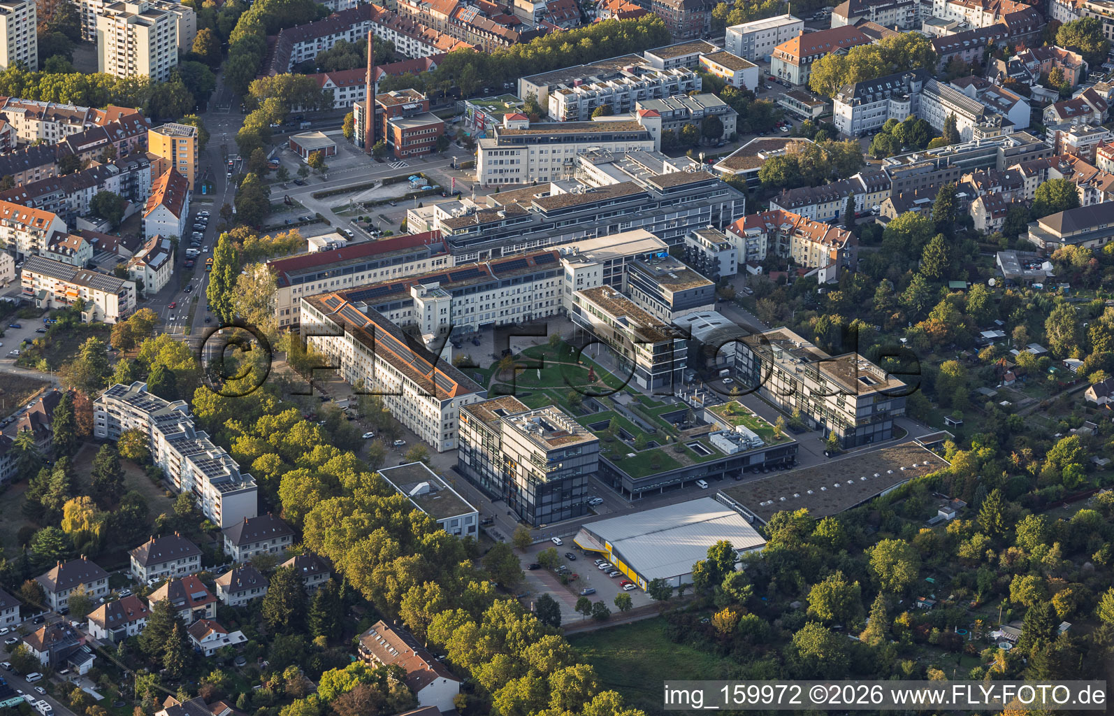 Raumfabrik im ehemaligen Pfaff-Gelä#nde im Ortsteil Durlach in Karlsruhe im Bundesland Baden-Württemberg, Deutschland