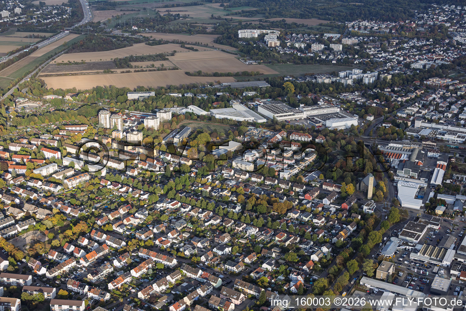 Ortsteil West von Südwesten in Ettlingen im Bundesland Baden-Württemberg, Deutschland