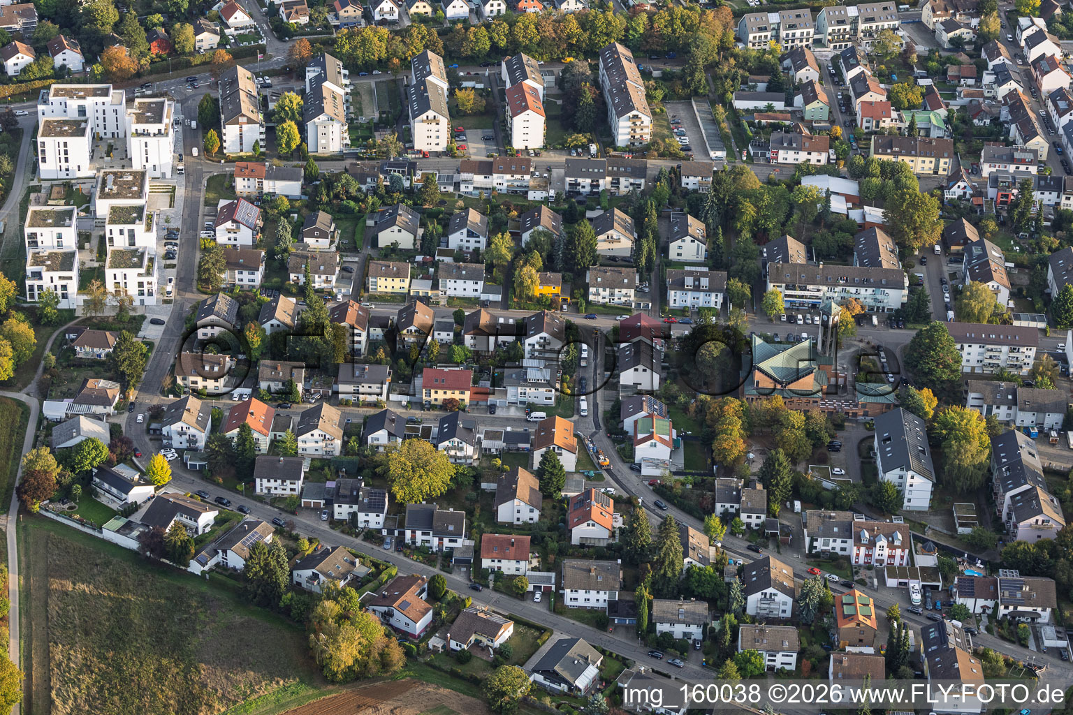 Ringstr im Ortsteil Wolfartsweier in Karlsruhe im Bundesland Baden-Württemberg, Deutschland