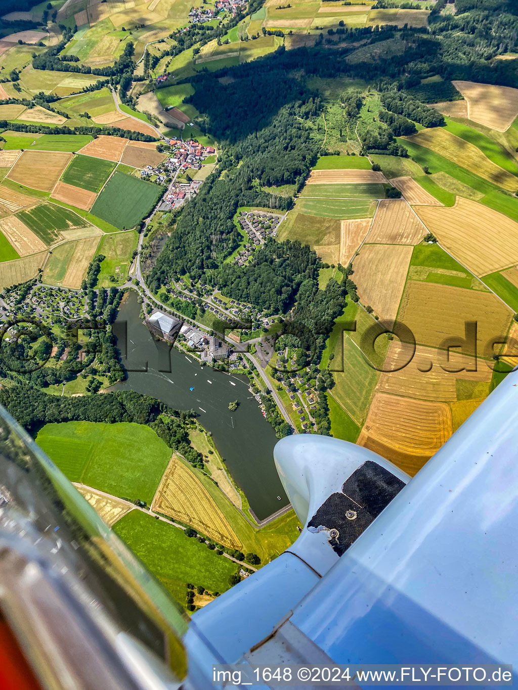 Ibratstausee im Ortsteil Reimboldshausen in Kirchheim im Bundesland Hessen, Deutschland